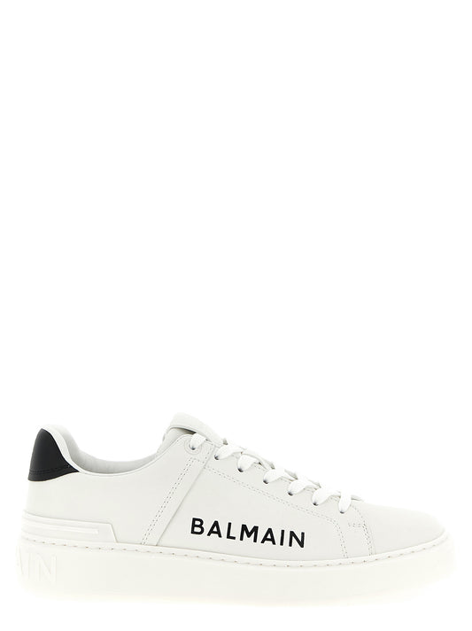 Sneakers by Balmain for men in calfskin leather bicolour, black & white presents a on trend silhouette from the Men's Low Top Calfskin Leather Sneakers collection, showcasing a on trend low-top style for an elevated aesthetic.