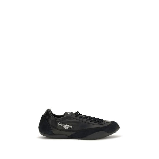 Athletic Sneakers by Y-3 for men in bos taurus calf leather & rubber black showcases a architectural silhouette, artfully capturing the essence of the Men's Athletic Bos Taurus Calf Leather & Rubber Sneakers with its signature architectural athletic style construction.