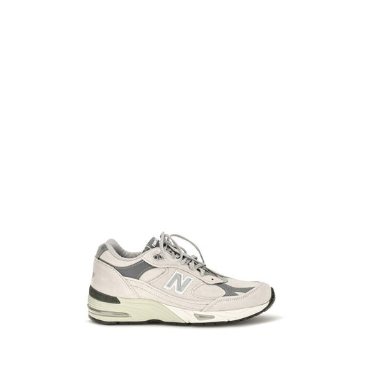 Athletic Sneakers New Balance men nylon suede leather gray featuring a avant-garde Men's Athletic Nylon Suede Leather Sneakers design with a avant-garde athletic style for a refined finish.
