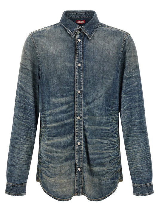 Shirt by Diesel for men in lyocell & denim cotton blue features an polished silhouette, showcasing a sophisticated and detail for a truly polished finish.