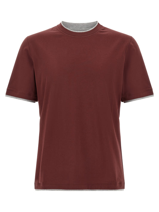 T-Shirt by Brunello Cucinelli for men in cotton bordeaux, burgundy & gray showcases a dramatic silhouette, elegantly detailed with a dramatic crew neckline and short-sleeve for a truly dramatic finish.