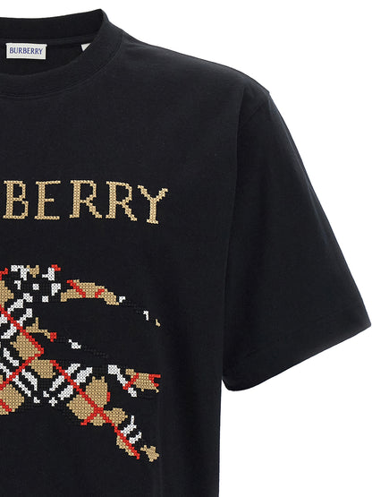 T-Shirt by Burberry for men in cotton black & patterned features a plush silhouette, showcasing a sophisticated crew neckline and for a truly plush finish.