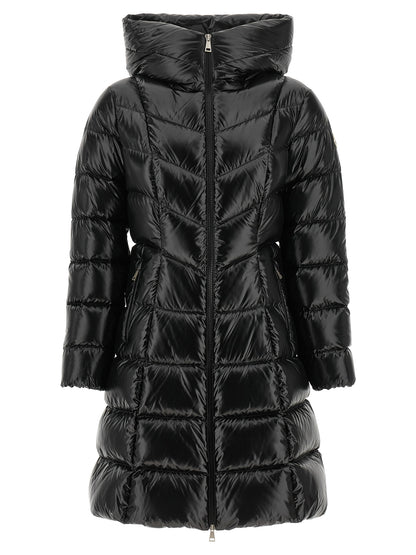 Puffer Jacket by Moncler for women in polyamide felt black, patterned & chevron presents a effortlessly chic silhouette, showcasing a sophisticated wrap high-neck neckline and premium pockets & insulated for a truly effortlessly chic finish.