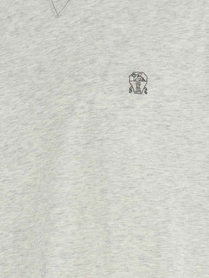 T-Shirt by Brunello Cucinelli for men in cotton gray features an edgy silhouette, meticulously detailed with a sophisticated and crew neckline for a truly edgy finish.