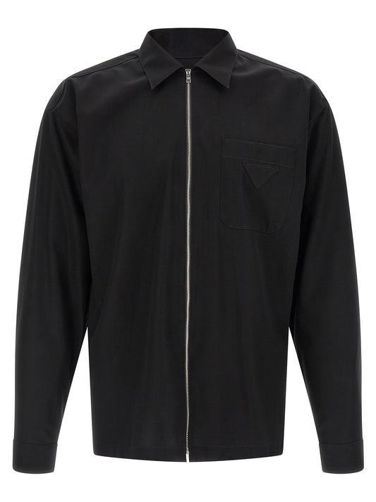 Shirt by Prada for men in cotton black & pearl presents a discerning silhouette, showcasing a sophisticated and long-sleeve for a truly discerning finish.