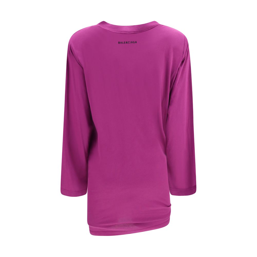T-Shirt by Balenciaga for women in cotton purple showcases a fashionable silhouette, elegantly detailed with a fashionable and round asymmetric neckline for a sophisticated, high-fashion look.