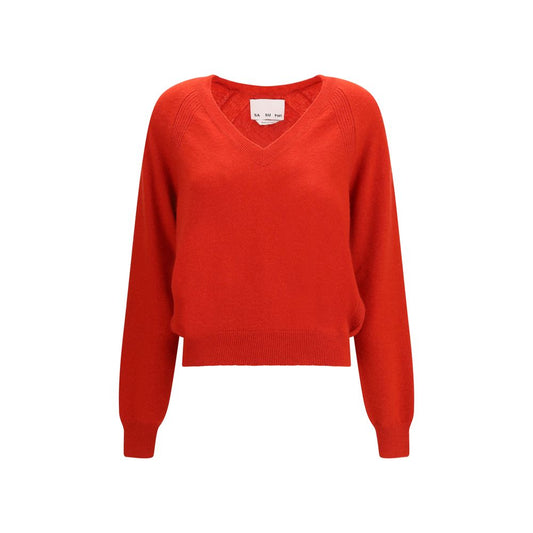 Sweater by SA SU PHI for women in cashmere & silk red showcases a discreet silhouette, finished with a discreet v-neck neckline and for a discreet look.
