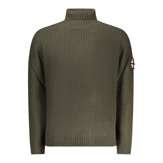 Sweater by Norway 1963 for men in marabou wool green features an polished silhouette, showcasing refined and a sophisticated turtle neckline for a truly polished finish.