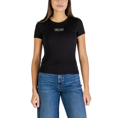T-Shirt by Tommy Hilfiger Jeans for women in cotton black & natural showcases a chic silhouette, artfully detailed with a chic and for a chic finish.