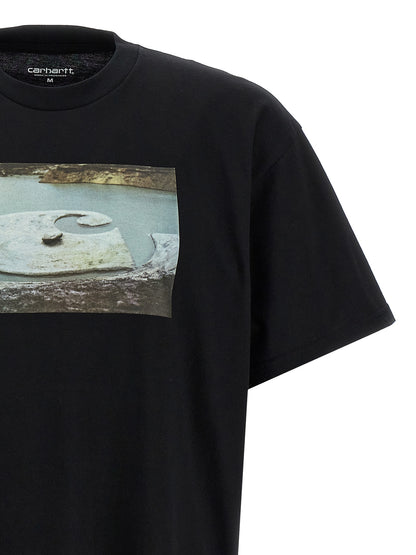 T-Shirt by Carhartt Wip for men in organic cotton black & print showcases a fashionable silhouette, elegantly detailed with a fashionable and for a sophisticated, high-fashion look.