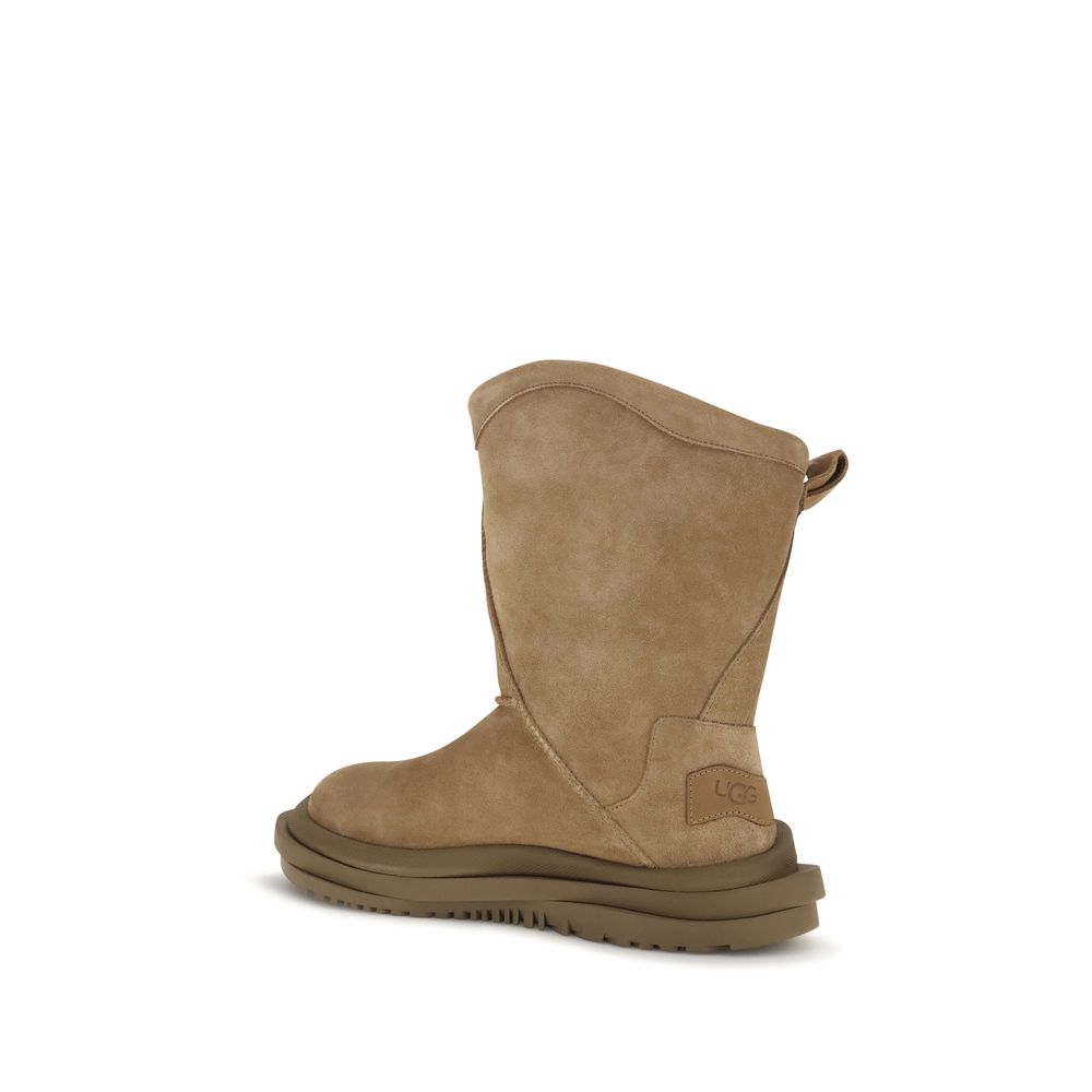 Ankle Boots by UGG for men in eva suede leather brown features an effortless chic silhouette from the Men's EVA Suede Leather Ankle Boots collection, showcasing a effortless chic and refined for an effortless chic look.