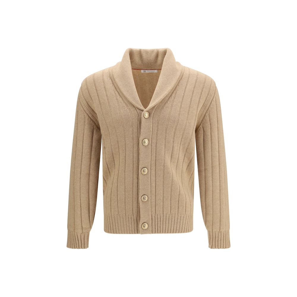 Cardigan by Brunello Cucinelli for men in cashmere beige showcases a luxurious silhouette, meticulously detailed with a sophisticated shawl-collar neckline and for a refined finish.