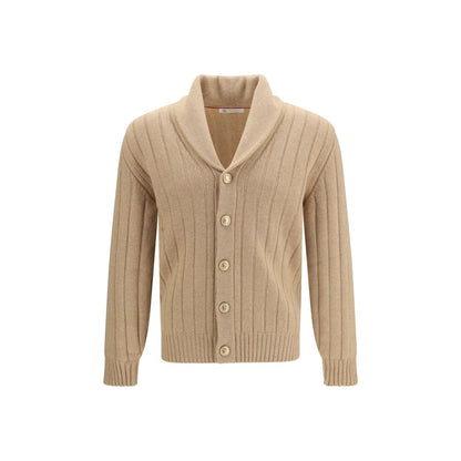 Cardigan by Brunello Cucinelli for men in cashmere beige showcases a luxurious silhouette, meticulously detailed with a sophisticated shawl-collar neckline and for a refined finish.