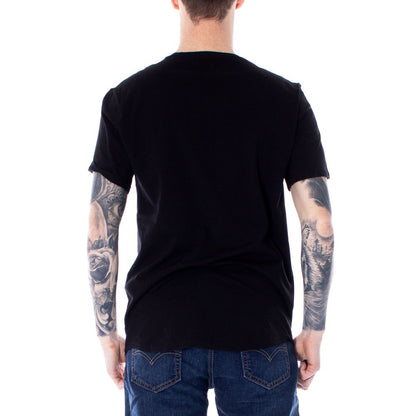 T-Shirt by Only & Sons for men in cotton black showcases a chic silhouette, artfully detailed with a chic and for a chic finish.