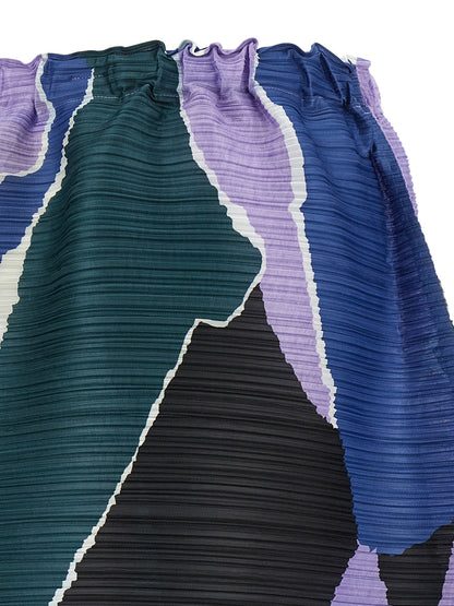 Skirt by PLEATS PLEASE ISSEY MIYAKE for women in polyester multicolor, purple & print features an relaxed-yet-refined silhouette that elegantly showcases the Women's Flared Polyester Midi Skirt design and sophisticated midi.