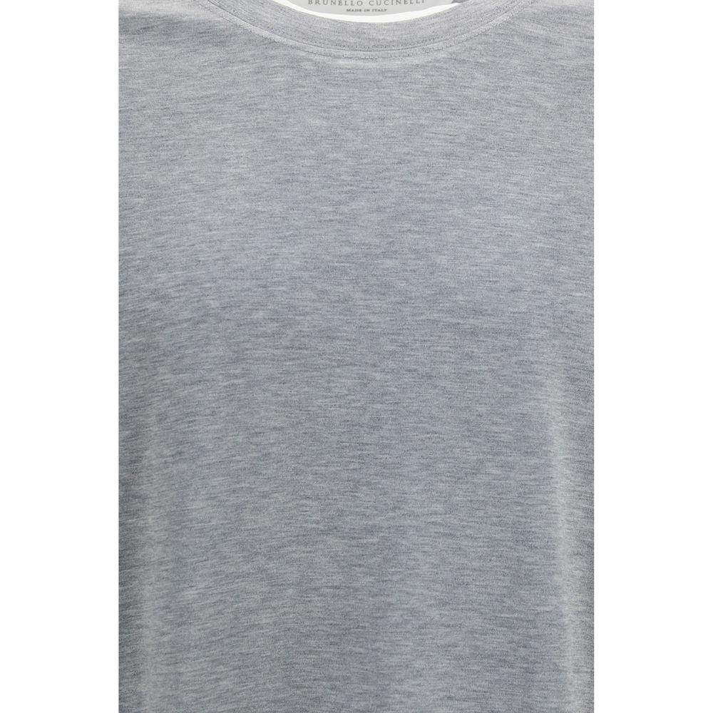 T-Shirt by Brunello Cucinelli for men in cotton & silk gray & patterned showcases a fashionable silhouette, elegantly detailed with a fashionable and for a sophisticated, high-fashion look.