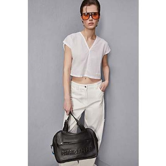 T-Shirt by Patrizia Pepe for women in cotton white features an on trend silhouette, perfectly showcasing a on trend and for an elevated aesthetic.