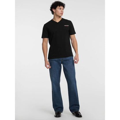 T-Shirt by Guess Jeans for men in cotton black features a plush silhouette, showcasing a sophisticated and for a truly plush finish.
