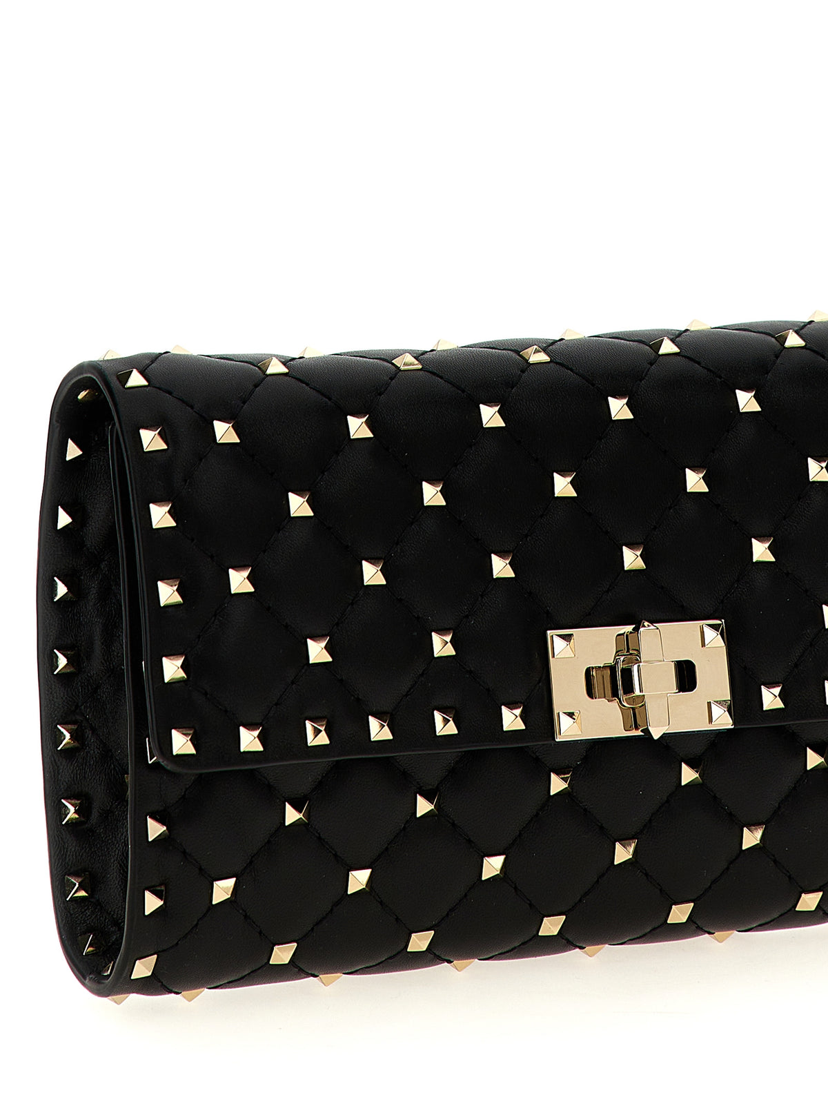 Quilted Shoulder Bag by Valentino Garavani for women in nappa lamb leather black features a enviable silhouette, showcasing a secure , ample , and enviable shoulder-strap for a enviable finish.