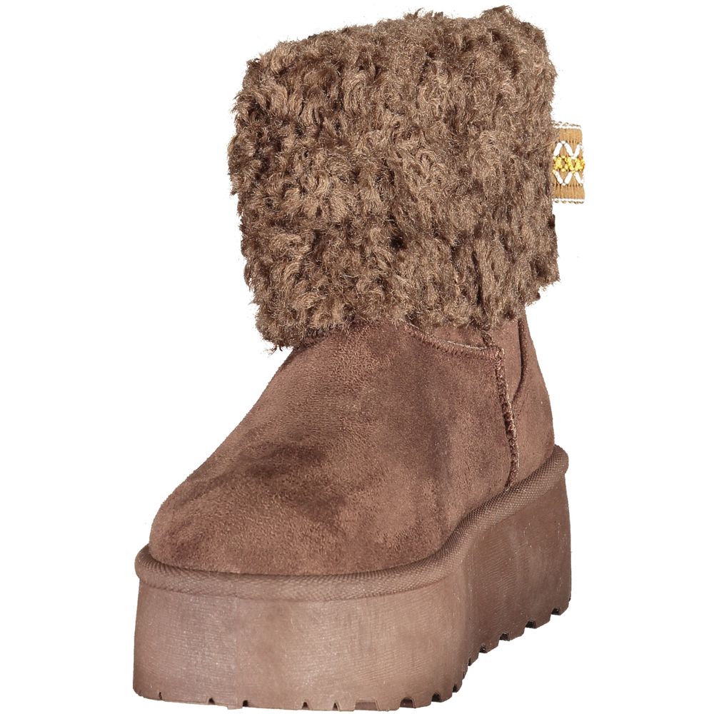 Platform Ankle Boots by Laura Biagiotti for women in polyester & polyurethane brown features an effortless chic silhouette from the Women's Polyester & Polyurethane Platform Ankle Boots collection, showcasing a effortless chic platform and refined for an effortless chic look.