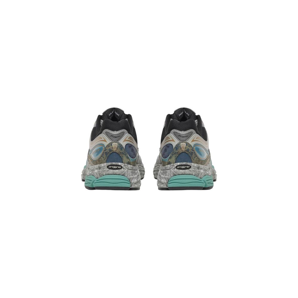 Athletic Sneakers by Saucony for men in synthetic textile & mesh gray presents a sleek silhouette, perfectly capturing the chunky style essence of Men's Chunky Synthetic Textile & Mesh Athletic Sneakers with its sleek design and premium finish.
