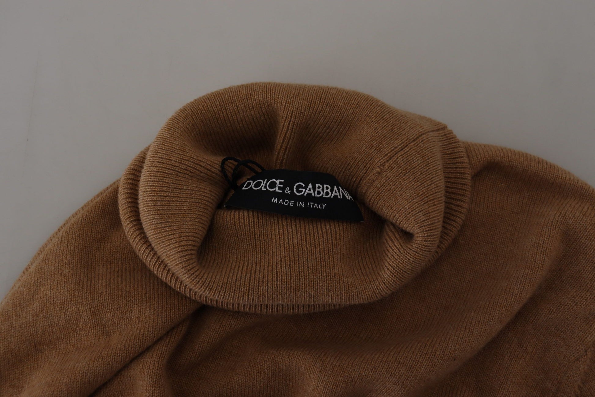 Dolce Gabbana Beige Cashmere Turtleneck Pullover Sweater – Moon