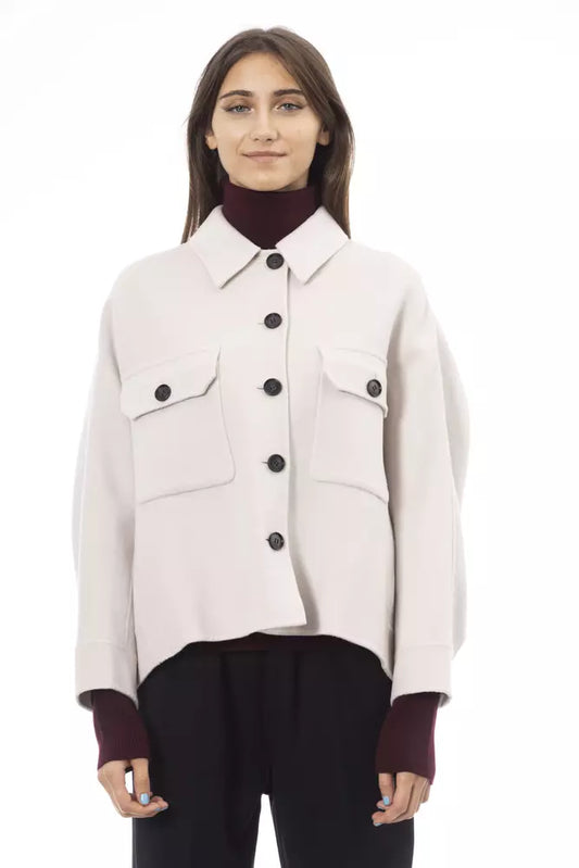 This Blazer by Alpha Studio for women in wool white presents a tailored silhouette, meticulously tailored with a tailored and distinctive for a tailored finish.