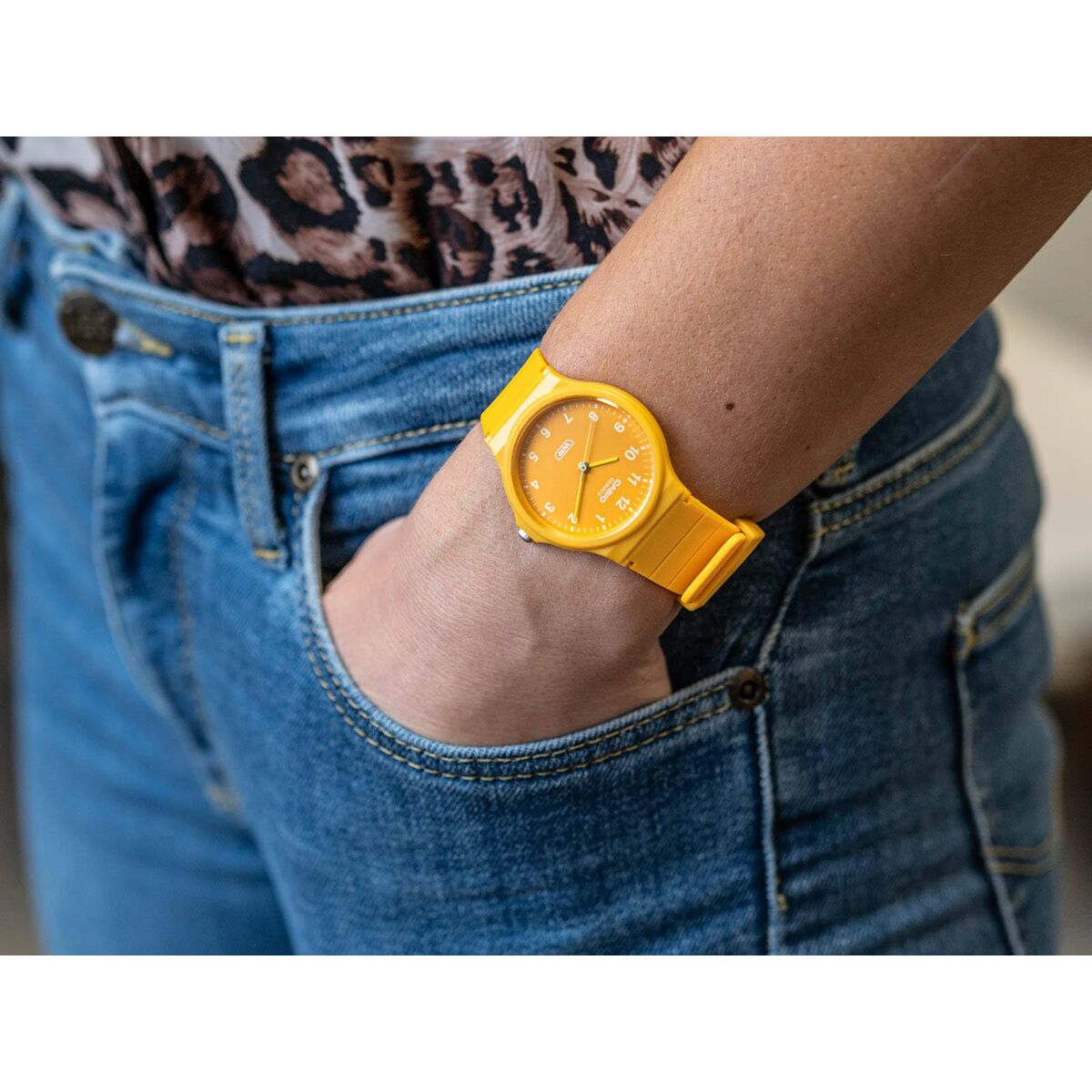 V3H12493A57A698EB1393B060B06D4A08BCR7432700P9