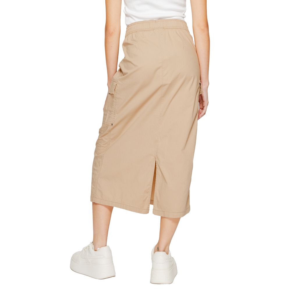 Skirt by Street One for women in stretch cotton beige features a captivating silhouette, showcasing the captivating Women's Stretch Cotton Skirt design with a sophisticated for a captivating look.