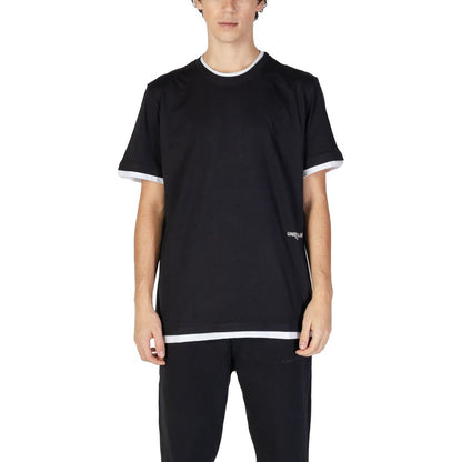 T-Shirt by Underclub for men in cotton black showcases a unassuming silhouette, artfully detailed with a refined wrap neckline and unassuming for a sophisticated, contemporary look.