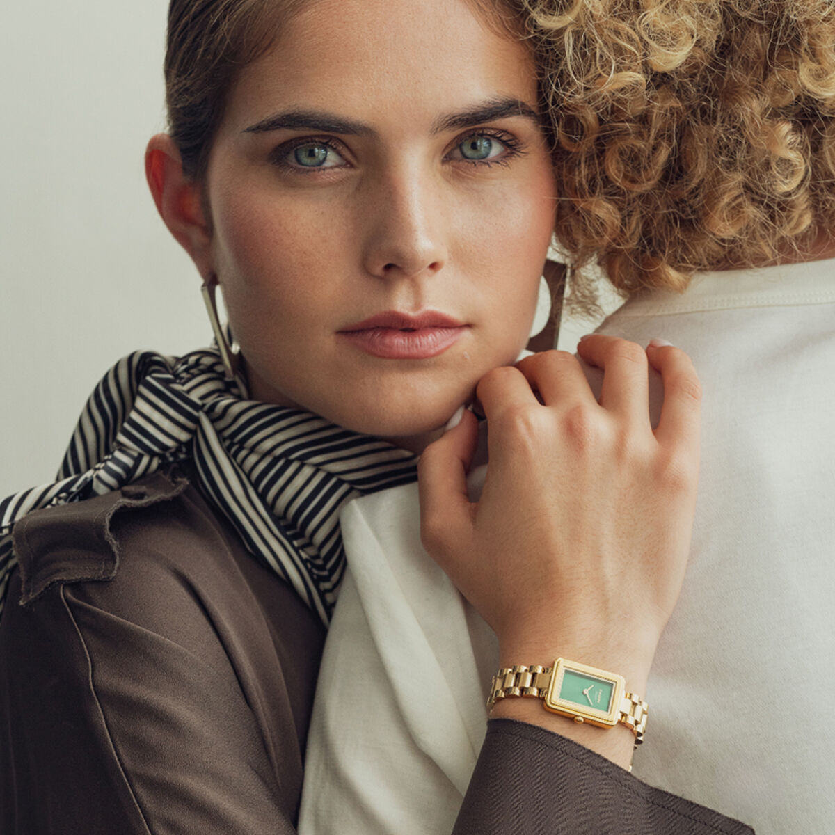 V2H5E419AC47A5C26117EFA275E9E05D7BFR7706137P3