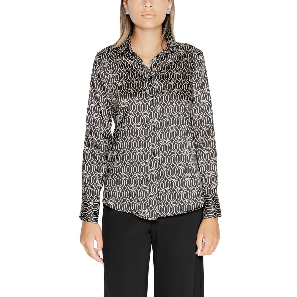 Shirt by Rinascimento for women in polyester black features an architectural silhouette with a refined and elegant for a architectural look.