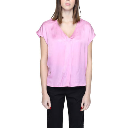 Shirt by Rinascimento for women in viscose multicolor showcases a sublime silhouette, artfully detailed with a sublime and short-sleeve for a sophisticated, sublime finish.