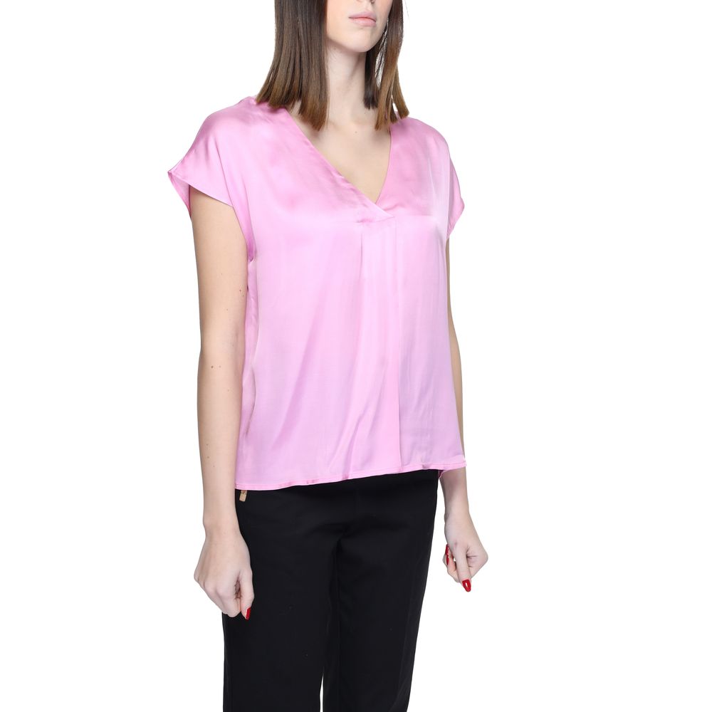 Shirt by Rinascimento for women in viscose multicolor features an polished silhouette, showcasing a sophisticated and detail for a truly polished finish.