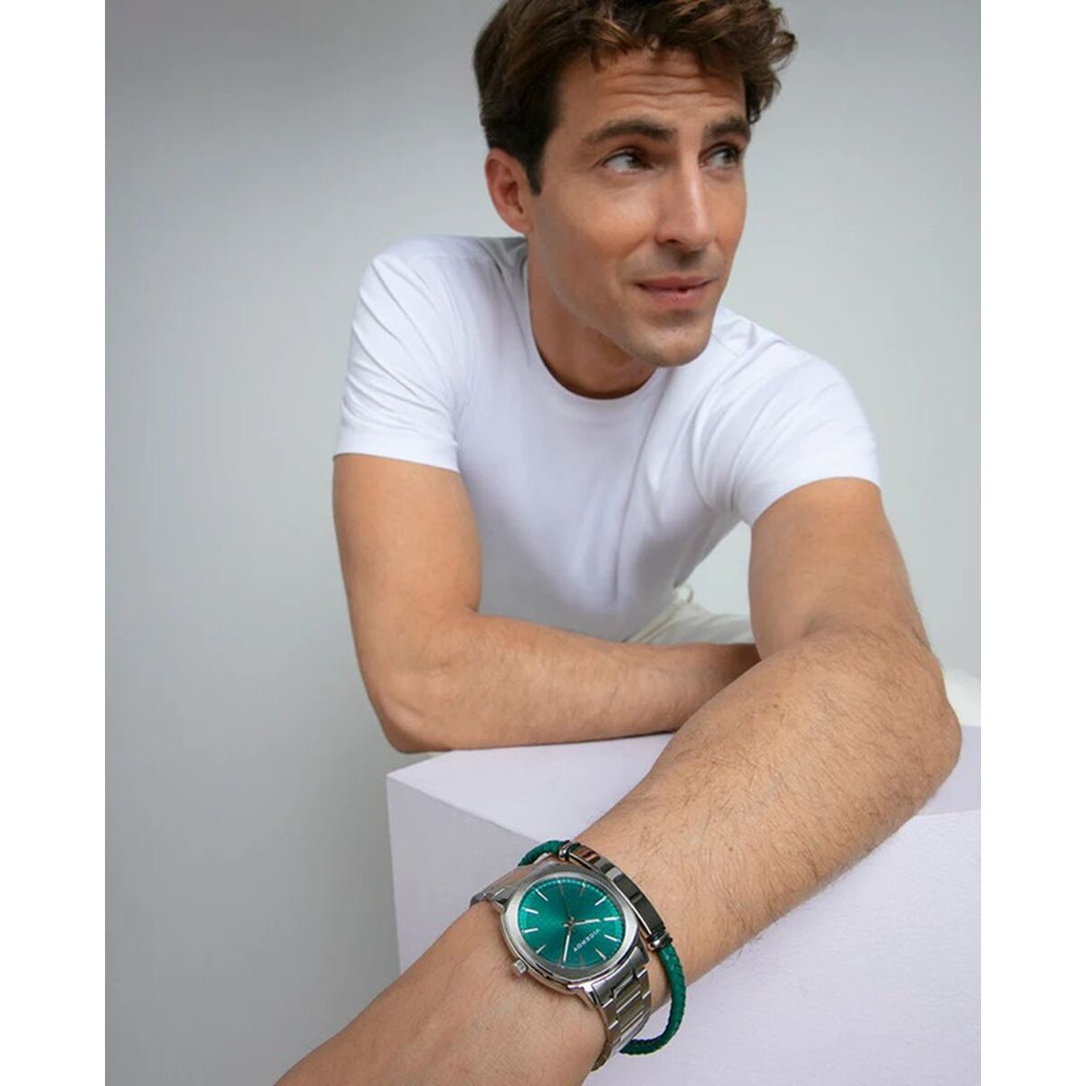 V3H61EBF773DF895B4BE86B7C3C9762684FR6733066P4