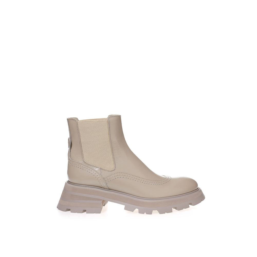Boots by Alexander McQueen for women in leather gray features an avant-garde Aren Women's Leather Boots silhouette, defined by a sophisticated and a avant-garde .