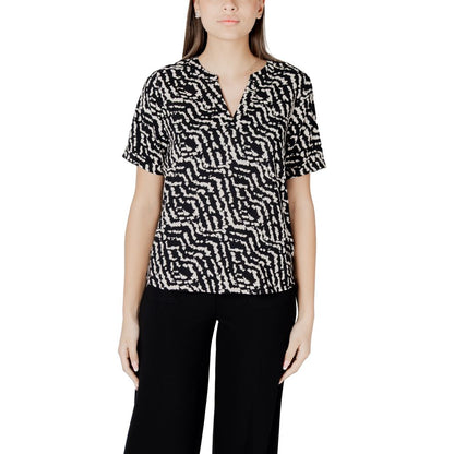 Shirt by Street One for women in viscose black features an polished silhouette, showcasing a sophisticated v-neck neckline and detail for a truly polished finish.