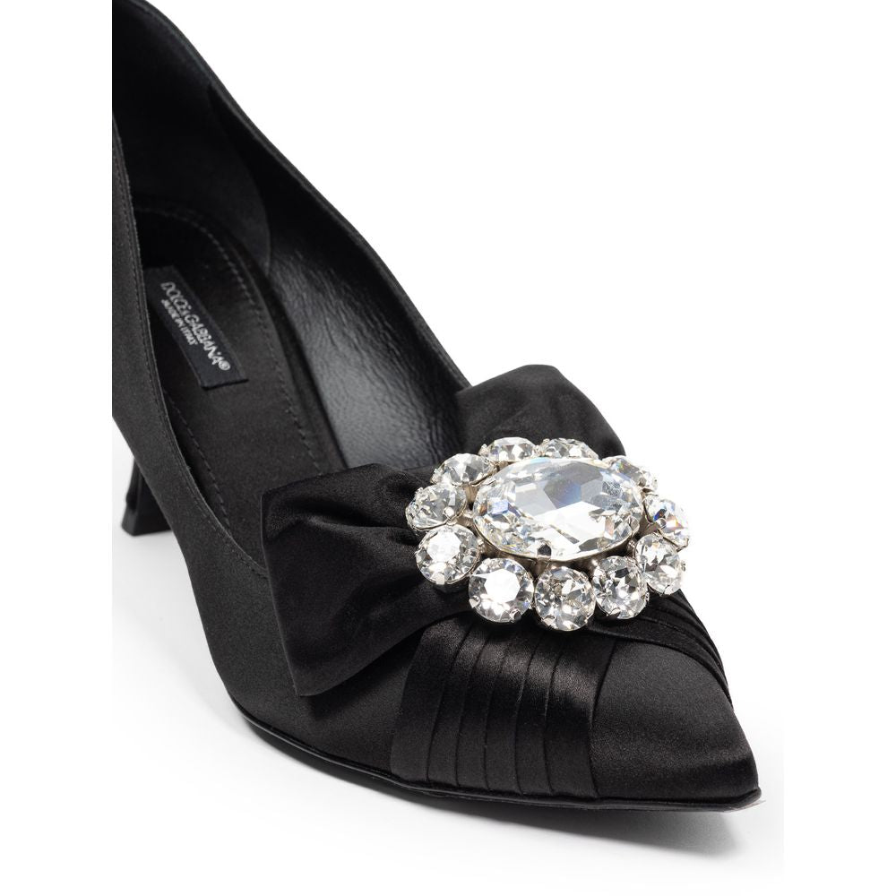 This Pumps Heels by Dolce & Gabbana for women in viscose black presents a effortlessly chic silhouette from the Women's Viscose Pumps Heels collection, featuring a effortlessly chic and effortlessly chic .
