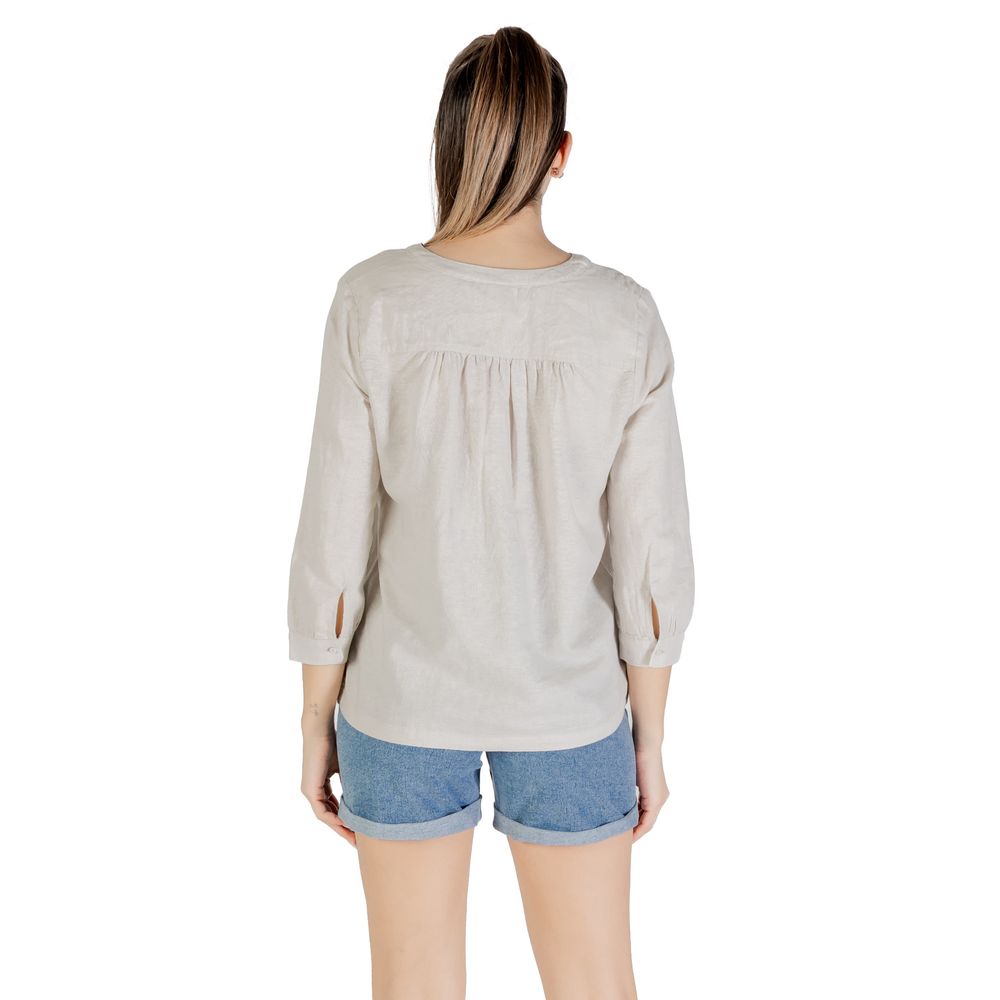Shirt by Street One for women in linen & cotton beige features an architectural silhouette with a refined and elegant v-neck neckline for a architectural look.