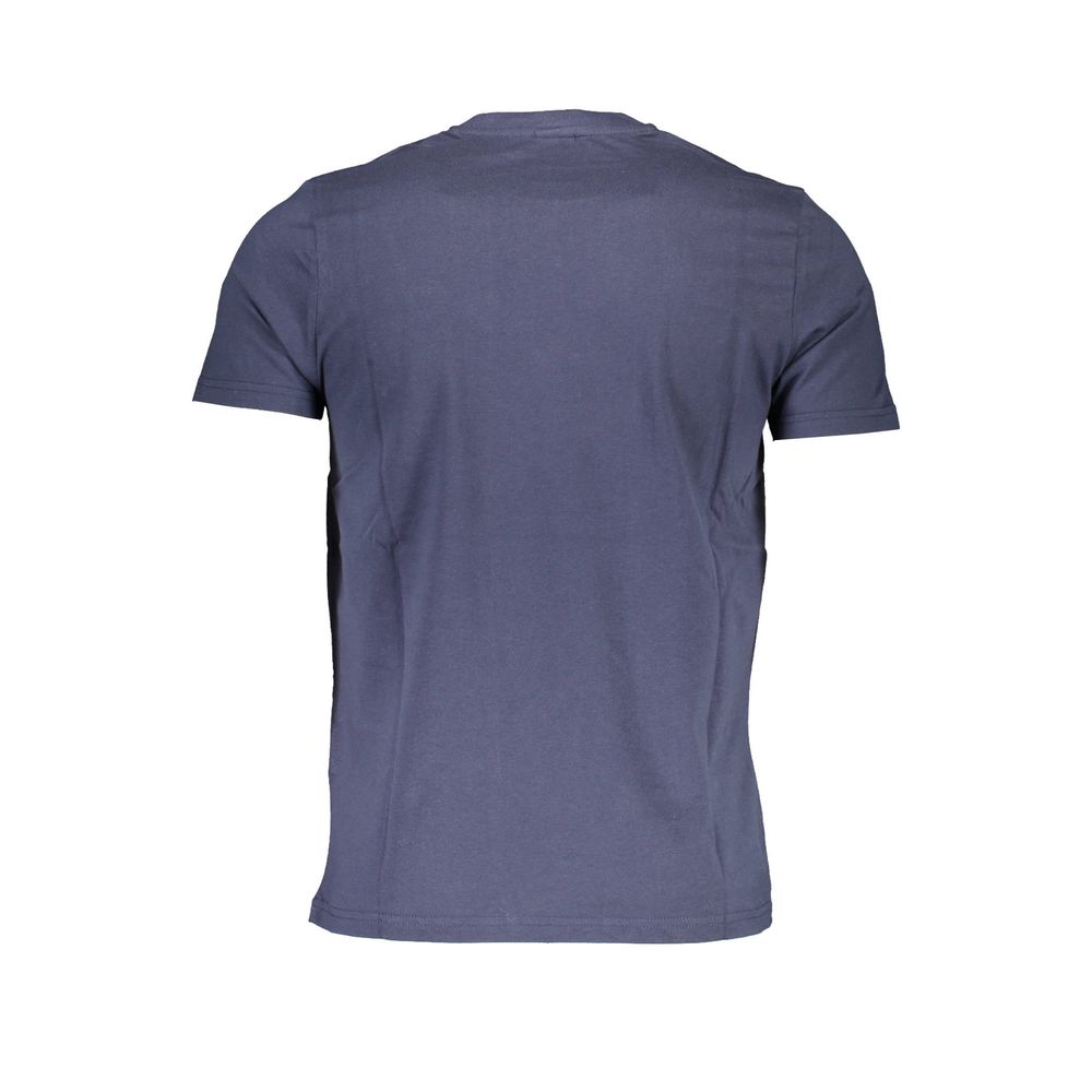 T-Shirt by North Sails for men in cotton blue showcases a unassuming silhouette, artfully detailed with a refined and unassuming for a sophisticated, contemporary look.