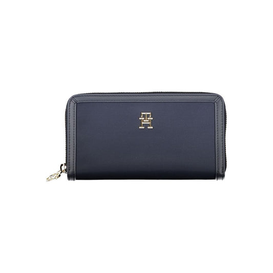 Cardholder Wallet by Tommy Hilfiger for women in polyester & polyurethane blue showcases a discerning silhouette, artfully capturing the essence of Polyester & Polyurethane Cardholder Wallet with its functional card-organization coin-purse.