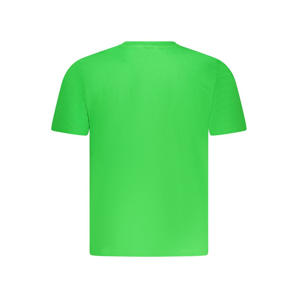 T-Shirt by North Sails for men in cotton canvas green & print showcases a unassuming silhouette, artfully detailed with a refined and unassuming for a sophisticated, contemporary look.