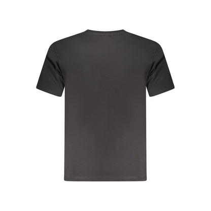 T-Shirt by North Sails for men in cotton black & print showcases a unassuming silhouette, artfully detailed with a refined crew neckline and unassuming for a sophisticated, contemporary look.