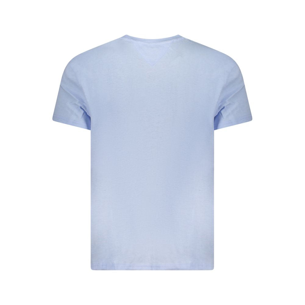 T-Shirt by Tommy Hilfiger for men in cotton blue & print features an edgy silhouette, meticulously detailed with a sophisticated and for a truly edgy finish.