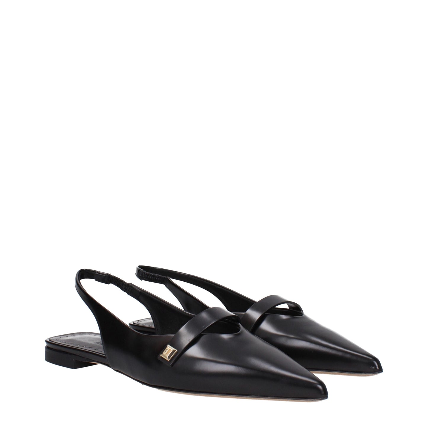 Flat Sandals by Max Mara for women in leather and black presents a captivating silhouette, showcasing the signature style of the Women's Leather Flat Sandals with a captivating flat and captivating .