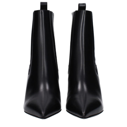 Mid-Heel Ankle Boots by Valentino Garavani for women in leather black features an avant-garde Women's Leather Mid-Heel Ankle Boots silhouette, defined by a sophisticated 7-5-cm-heel mid-heel and a avant-garde .
