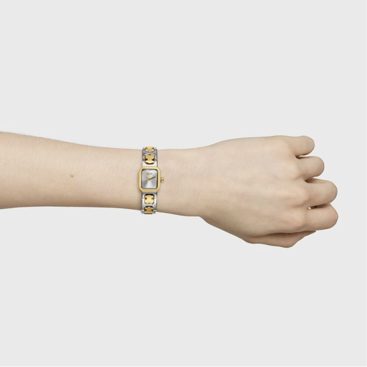 V3HF93545195E0A2DCE43922FB9613BE236R7182978P4