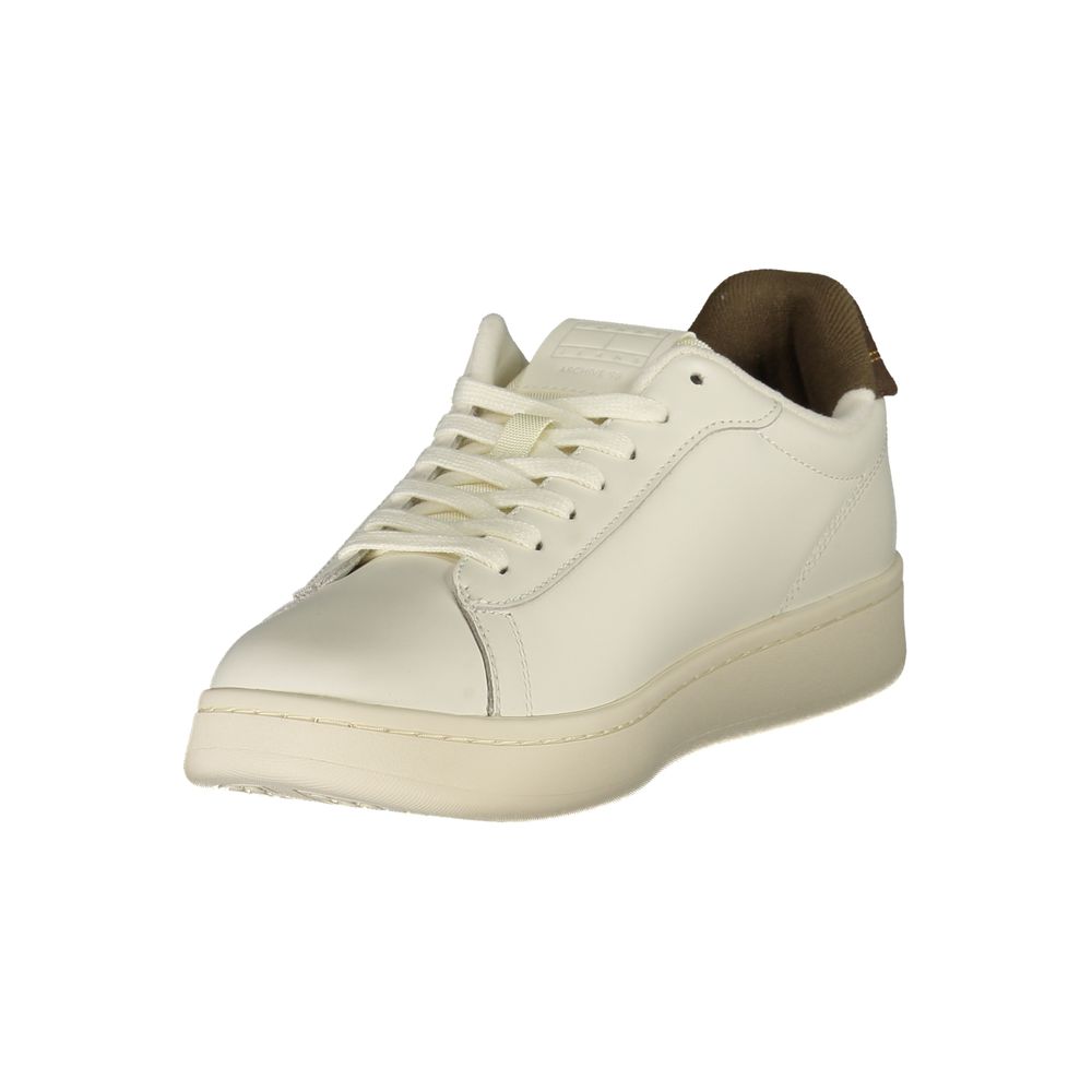Sneakers by Tommy Hilfiger for men in nappa leather white features an sumptuous design from the Men's Fashion Nappa Leather Sneakers collection, highlighting a sumptuous fashion style for a premium, high-fashion look.