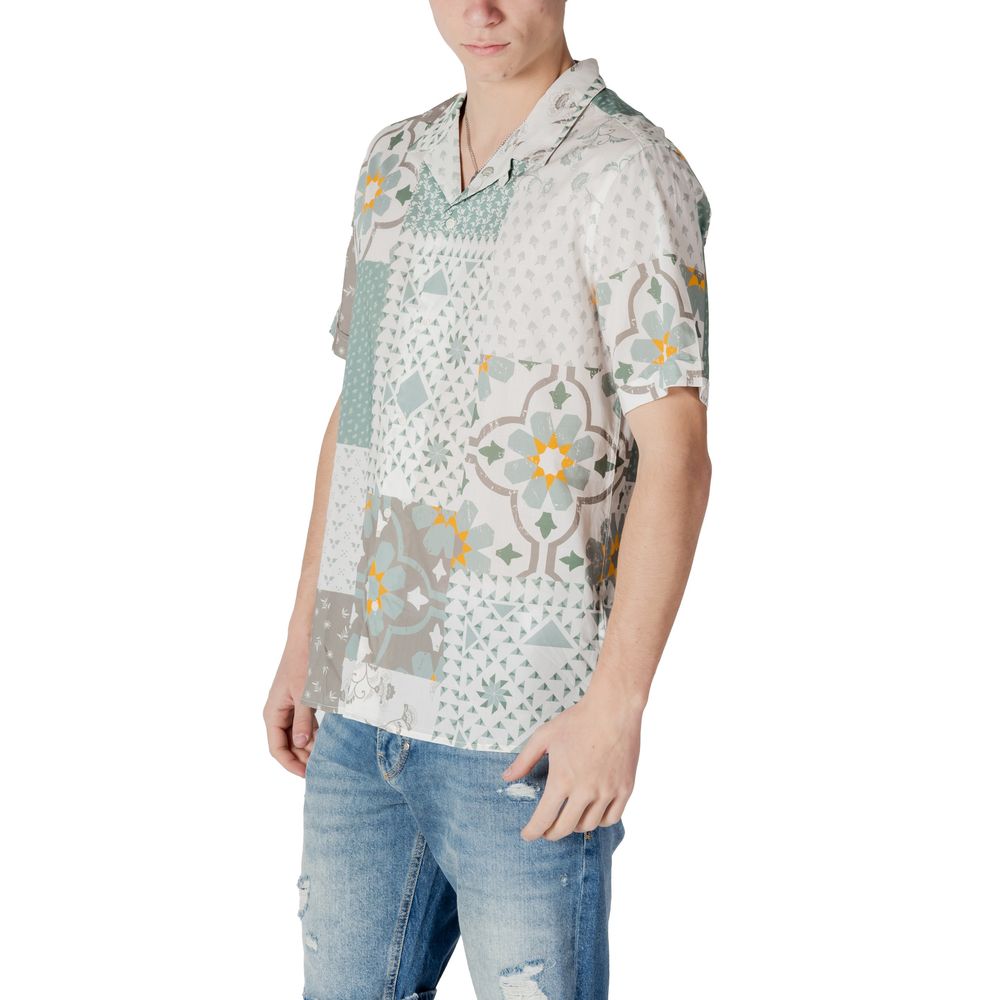 Shirt by Antony Morato for men in cotton & viscose green & floral showcases a sharp silhouette, elegantly detailed with a sharp and sharp .