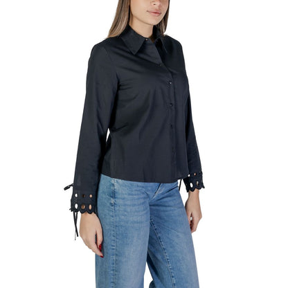 Shirt by Jacqueline De Yong for women in cotton black, featuring a nuanced and nuanced for a sophisticated finish.